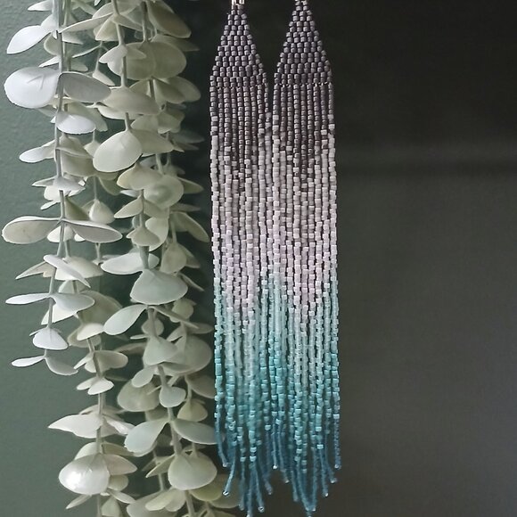 Handmade indigenous beadwork - fringe earrings - Picture 1 of 1